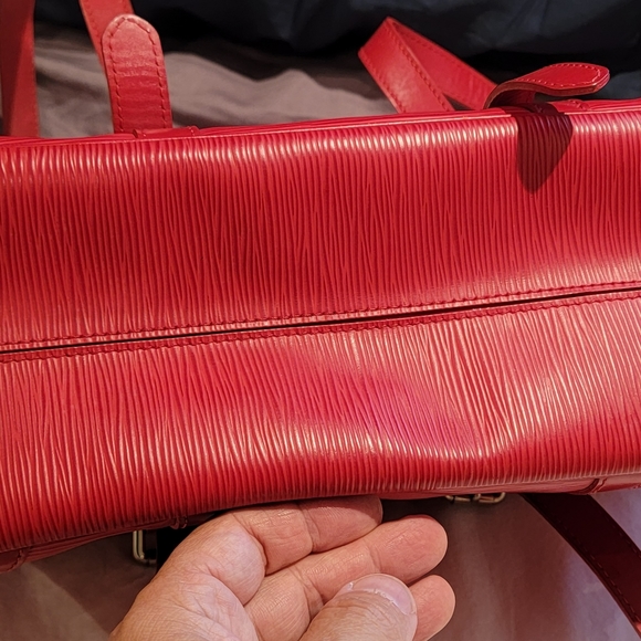 Louis Vuittons Handbags Epi Segur MM - Picture 8 of 14